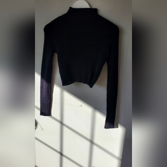 Reversible crop sweater - Picture 2 of 6